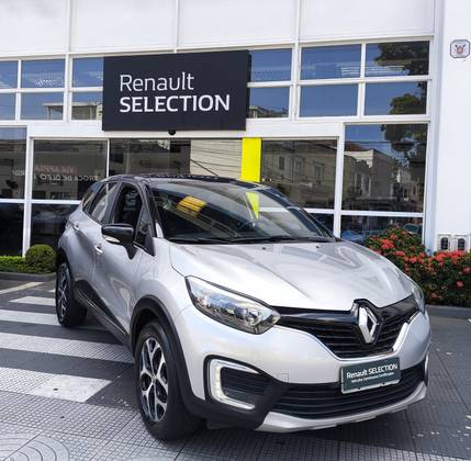RENAULT CAPTUR 1.6 16V SCE FLEX LIFE X-TRONIC RENAULT CAPTUR 1.6 16V SCE FLEX LIFE X-TRONIC